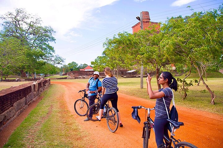 Sigiriya Cycling Tour – photo 4