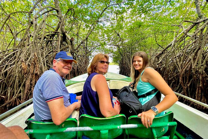 Madu Ganga Boat Tours – photo 3