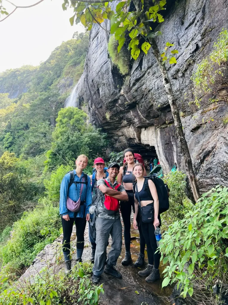 Hiking Knuckles Tour – photo 3
